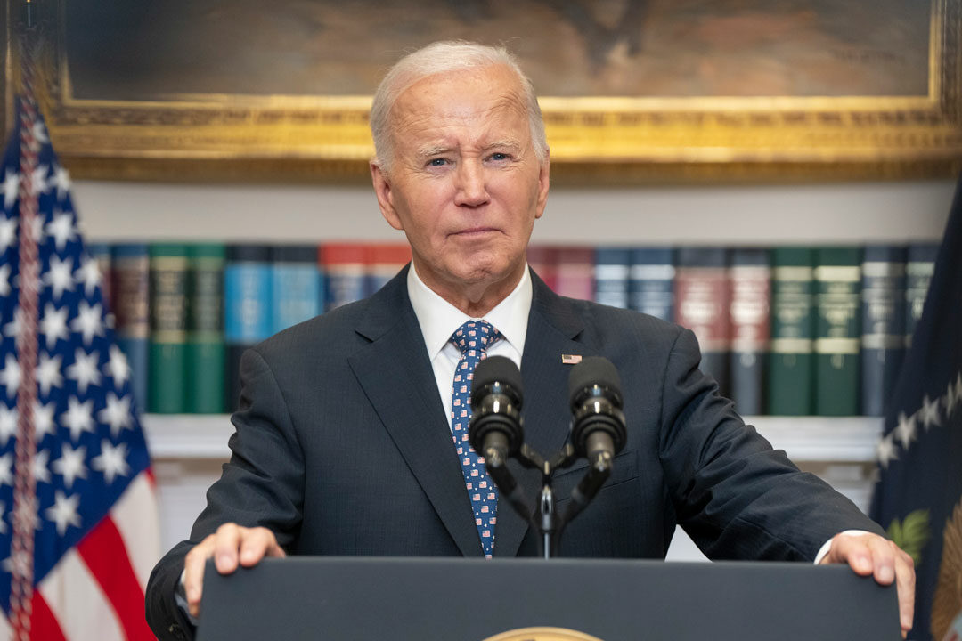 Präsident Joe Biden spricht im Roosevelt Room des Weißen Hauses, 30. September 2024 (Offizielles WH-Foto)